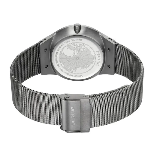 BERING Herrenuhr Edelstahl grau dunkelblau Milanaiseband 15940-378