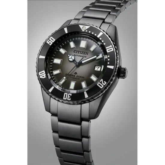 Citizen Automatik Taucher Herrenuhr Marine Promaster Titan schwarz grau NB6025-59H