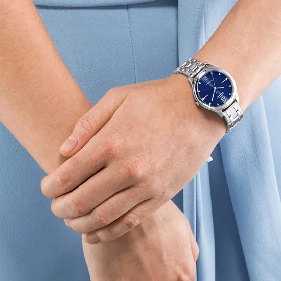 Citizen Damenuhr Eco Drive Solar silberfarben blau mit Zirkonias EM0500-73L