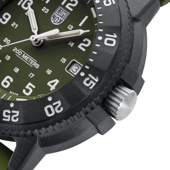 Luminox Navy SEAL Taucheruhr grün schwarz mit Resinband XS.3013.EVO.S