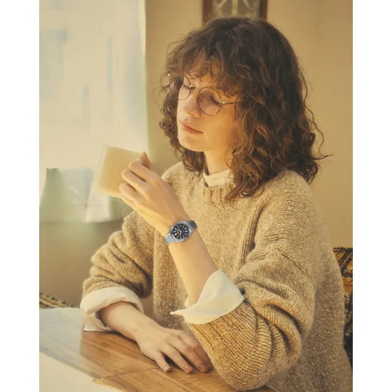 Seiko 5 Sports Automatik Damenuhr silberfarben denim blau SRE021K1