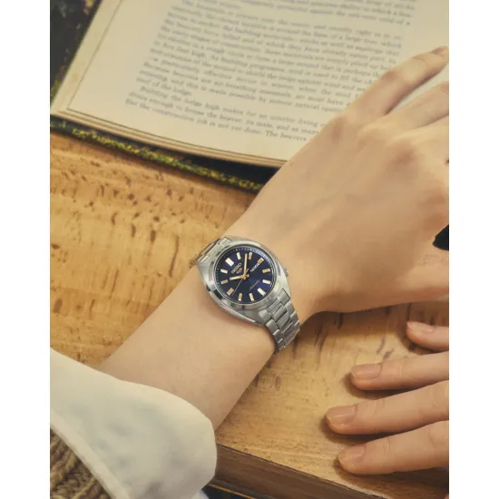 Seiko 5 Sports Automatik Damenuhr silberfarben denim blau SRE021K1