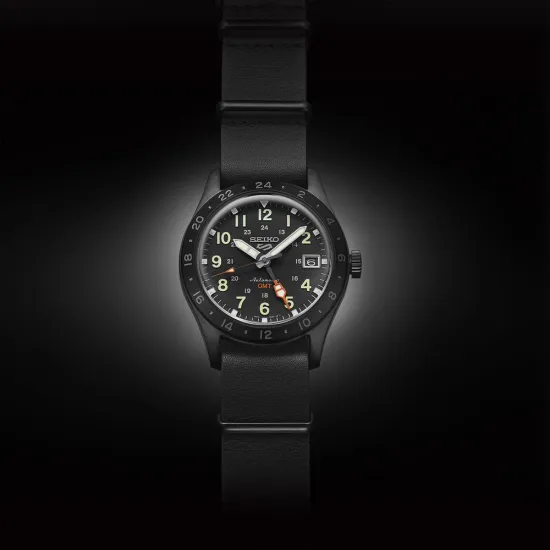 Seiko 5 Sports GMT Automatikuhr black ip mit schwarzen Lederband SSK025K1