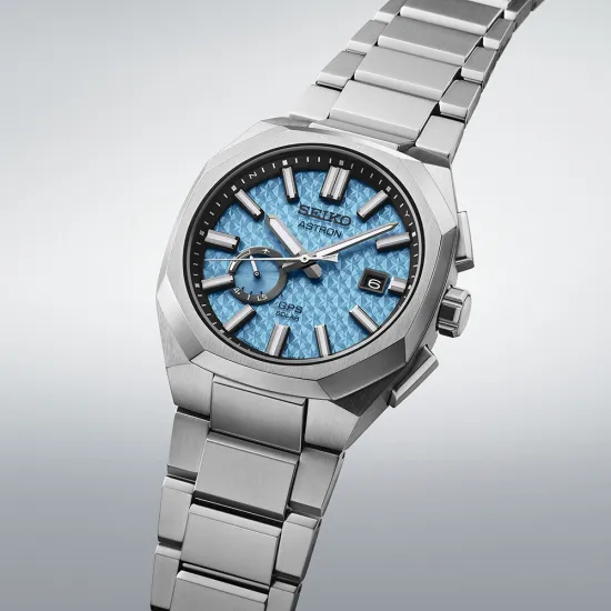 Seiko ASTRON GPS Solar Limited Edition Titan Zifferblatt hellblau SSJ027J1