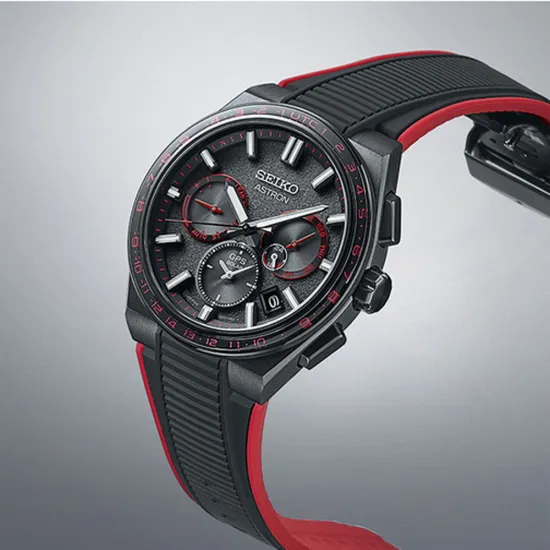 Seiko ASTRON GPS Solaruhr Titan schwarz rot Limited Edition SSH137J1