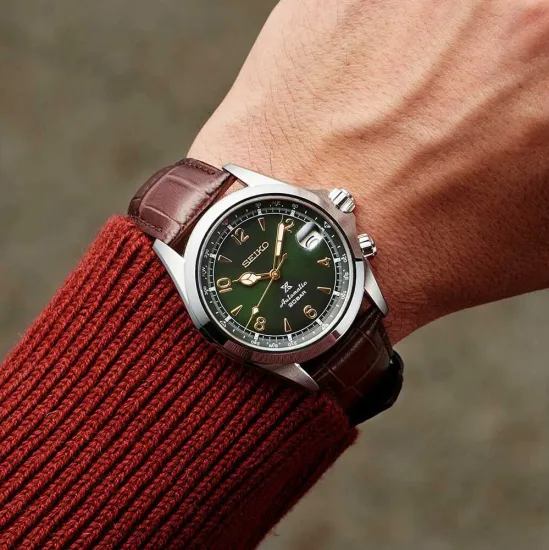 Seiko Prospex Automatik Herrenuhr Alpinist grün mit braunem Lederband SPB121J1