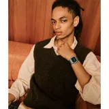 Casio G-Shock G-Steel silberfarben schwarz mit Lünettenprägung GM-5600M-1ER