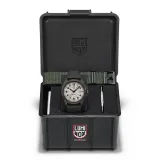 Luminox Land Serie Atacama Field Uhr mit 2 Bändern schwarz grün XL.1971.SET