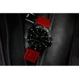 Luminox Master Carbon Seal Swiss Automatic Military Taucheruhr rot schwarz XS.3875