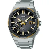 Seiko ASTRON GPS Solar Herrenuhr Titan bicolor mit schwarzem Zifferblatt SSJ026J1