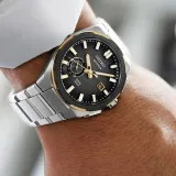 Seiko ASTRON GPS Solar Herrenuhr Titan bicolor mit schwarzem Zifferblatt SSJ026J1